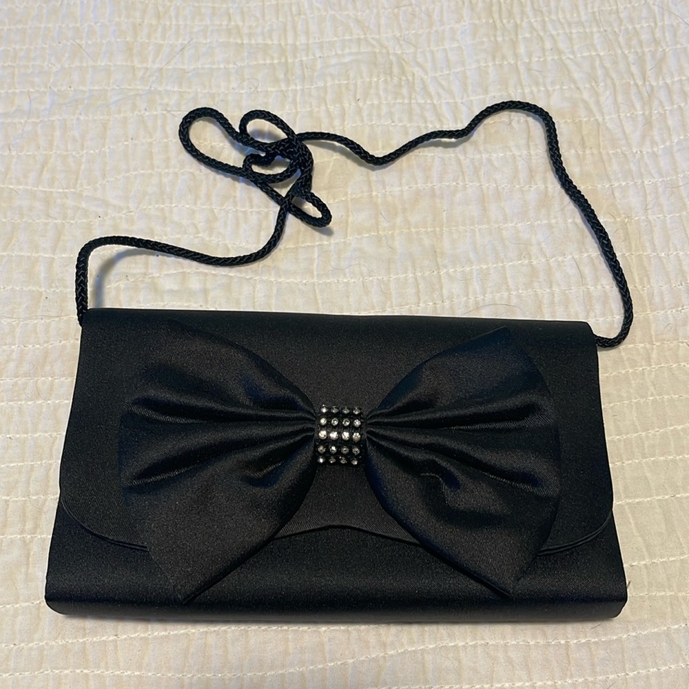 Evening bag with strap
